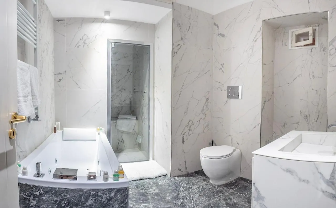 Daire Domus Nannini Spa - L' Arco Di Matteotti Siena